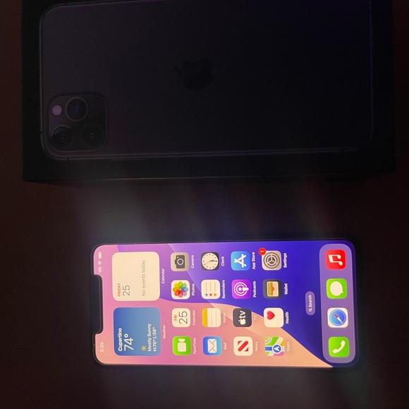 Apple IPhone 11 Pro Max 64 GB - Picture 5 of 6